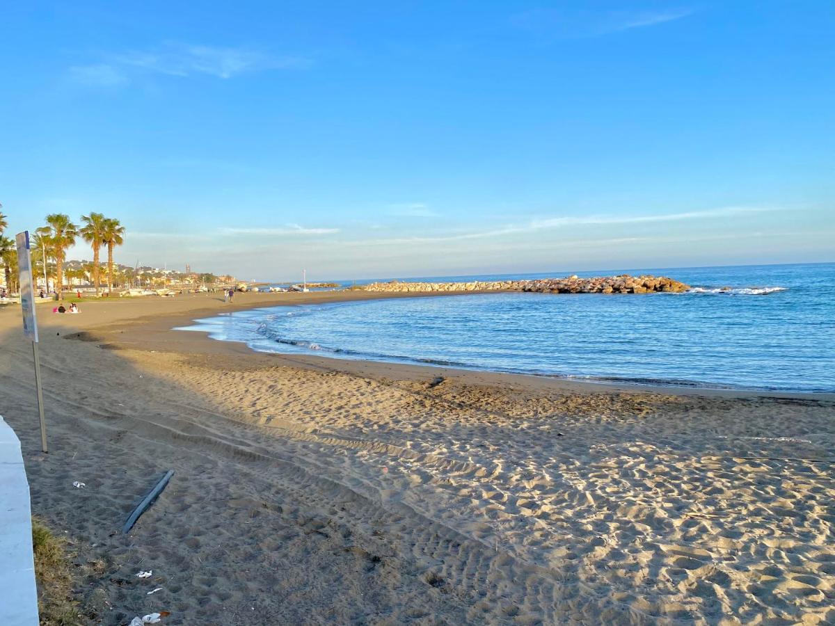 Malaga Beach And Sun Zewnętrze zdjęcie